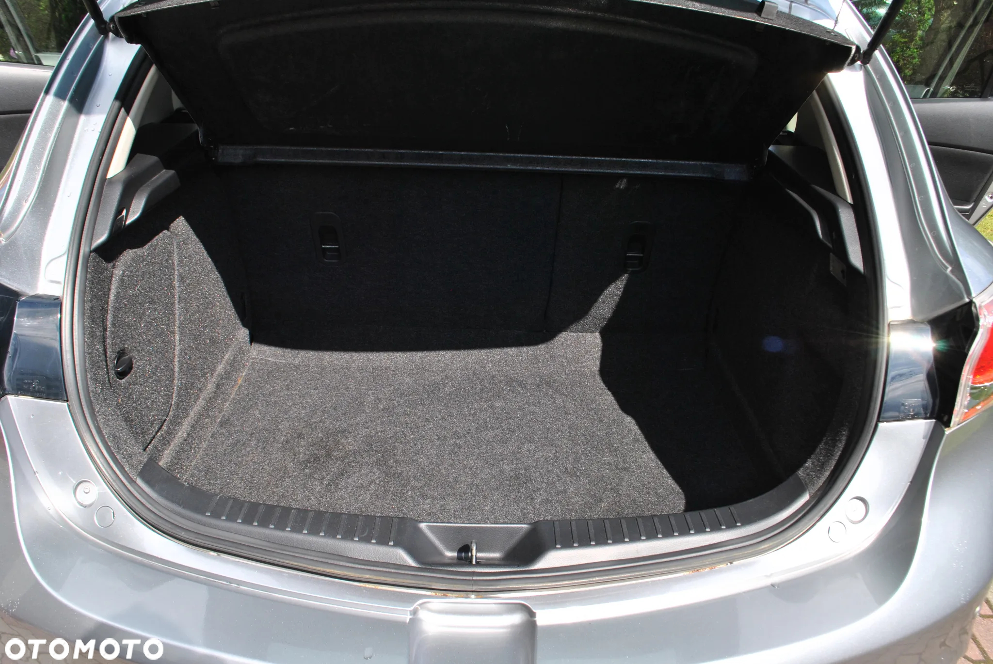 Mazda 3 1.6 Exclusive + - 29