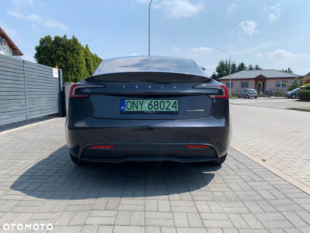 Tesla Model 3 AWD - 8