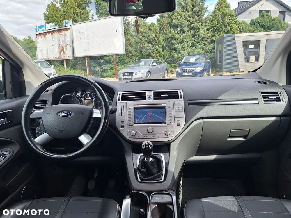 Ford Kuga 2.5 4x4 Titanium - 23