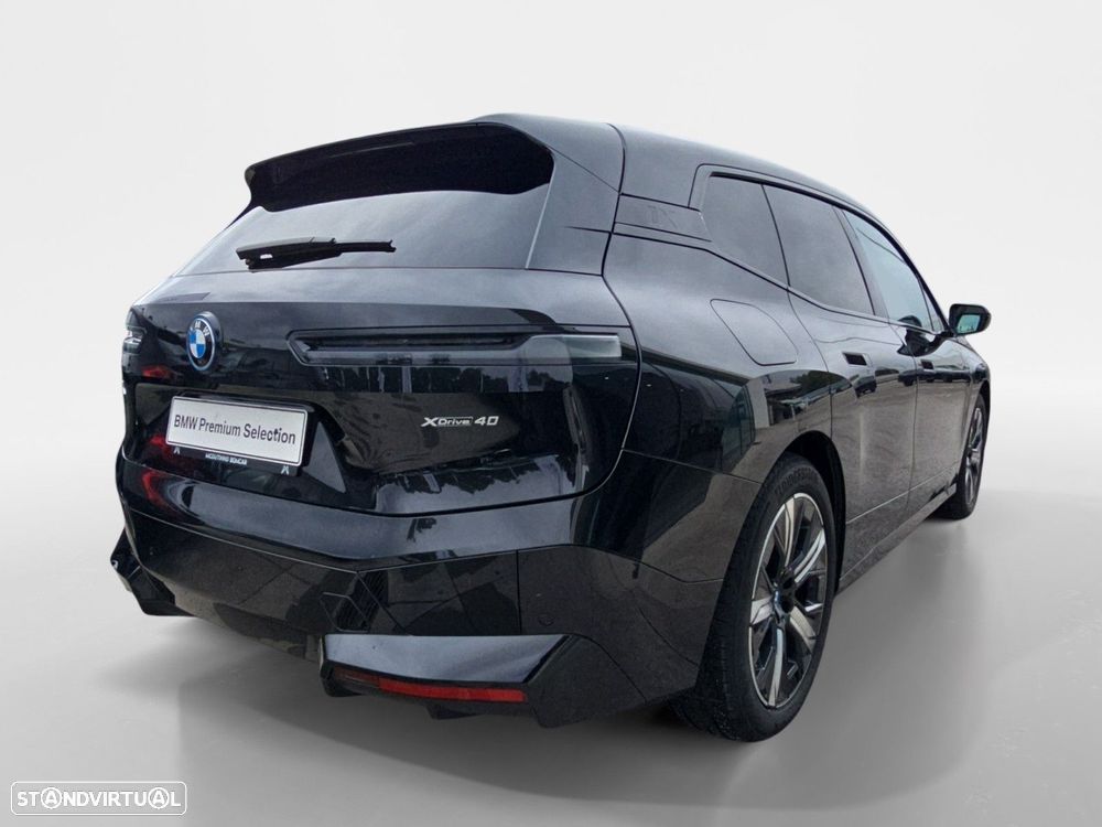 BMW iX xDrive 40 Pack Desportivo - 5