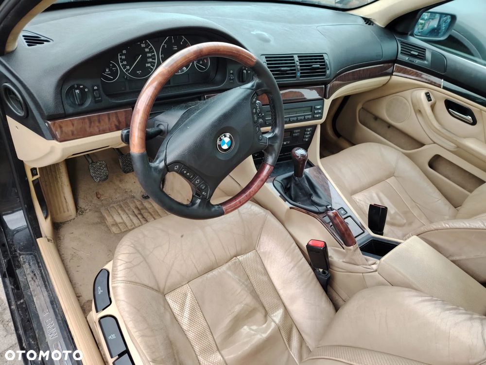 fotel fotele kanapa boczki bmw e39 kombi  części - 2