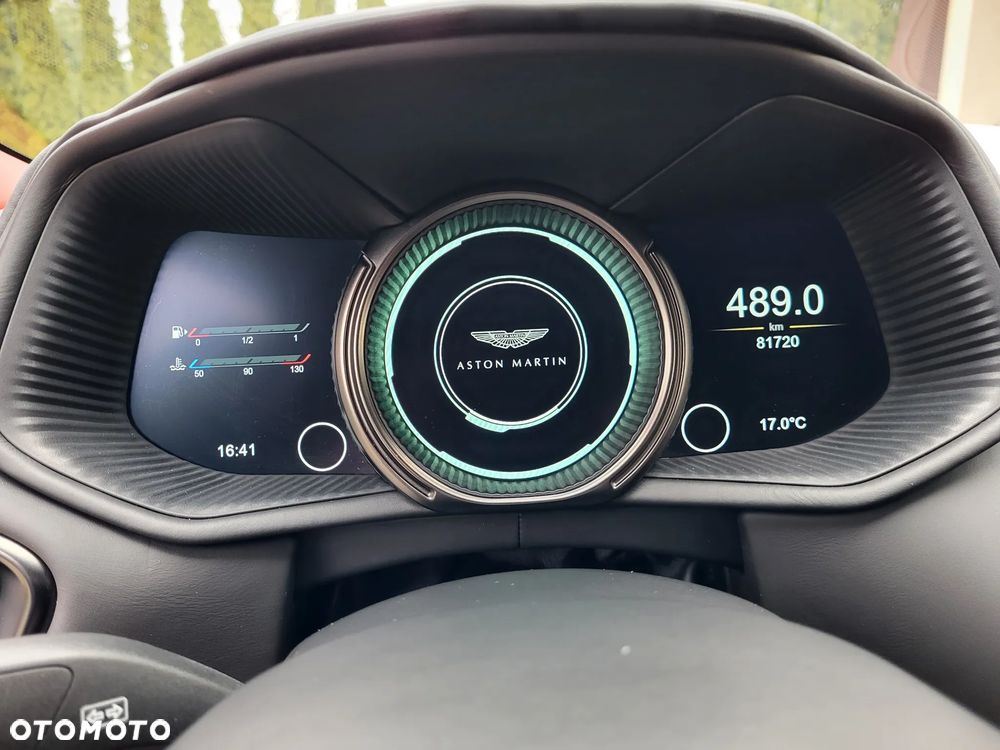 Aston Martin DB11 Launch Edition - 27