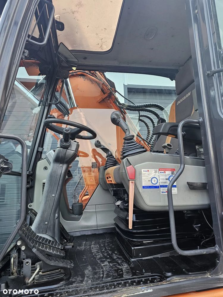 Doosan DX160W - 7
