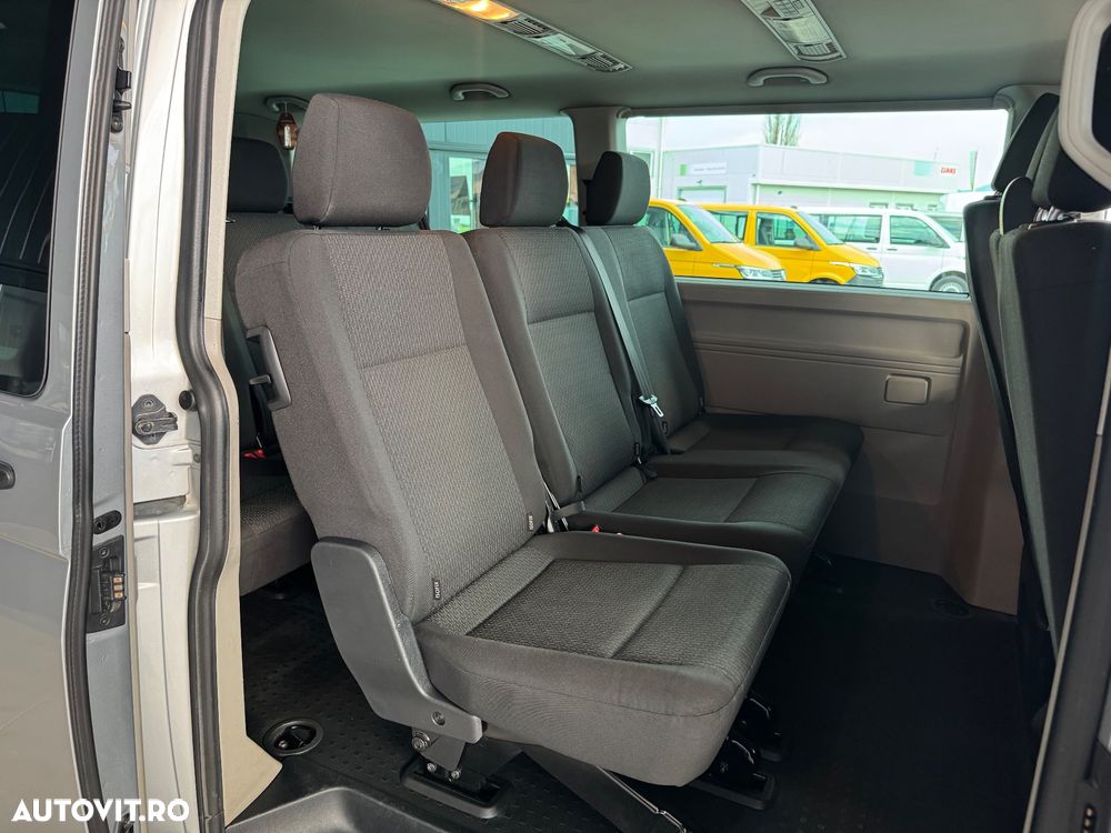 Volkswagen Caravelle - 17