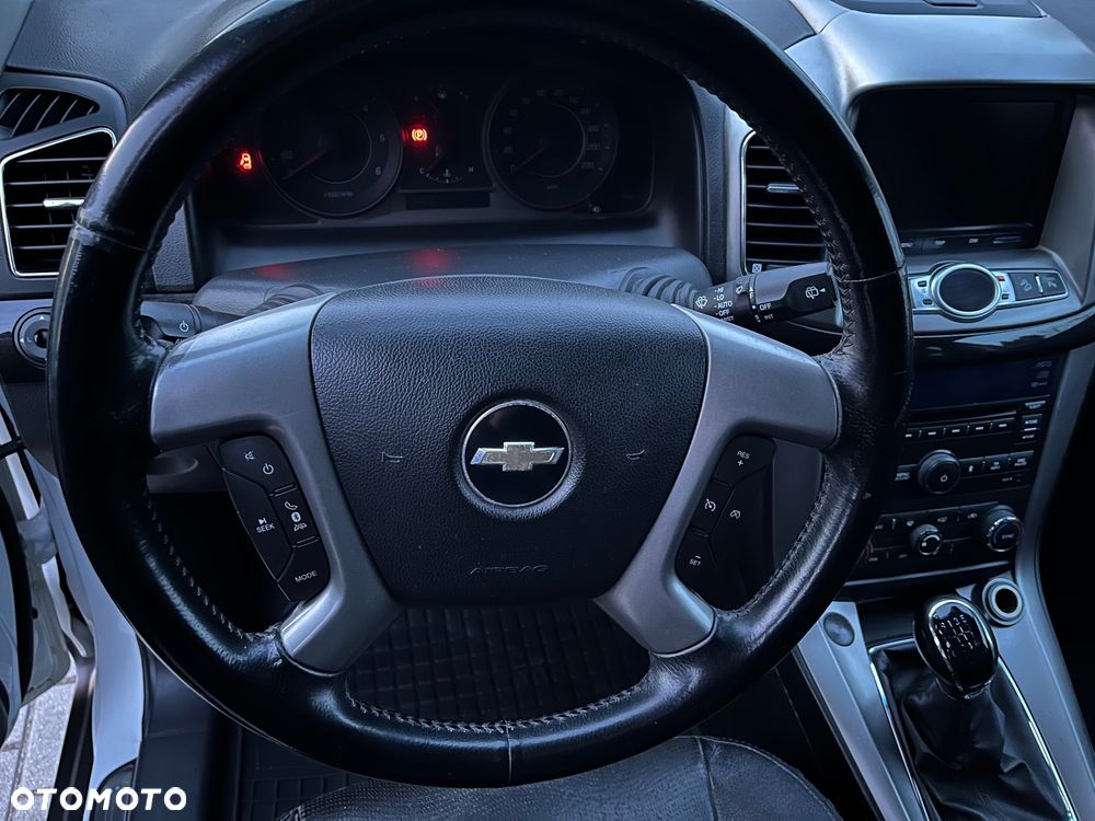 Chevrolet Captiva 2.2 2WD LT - 23