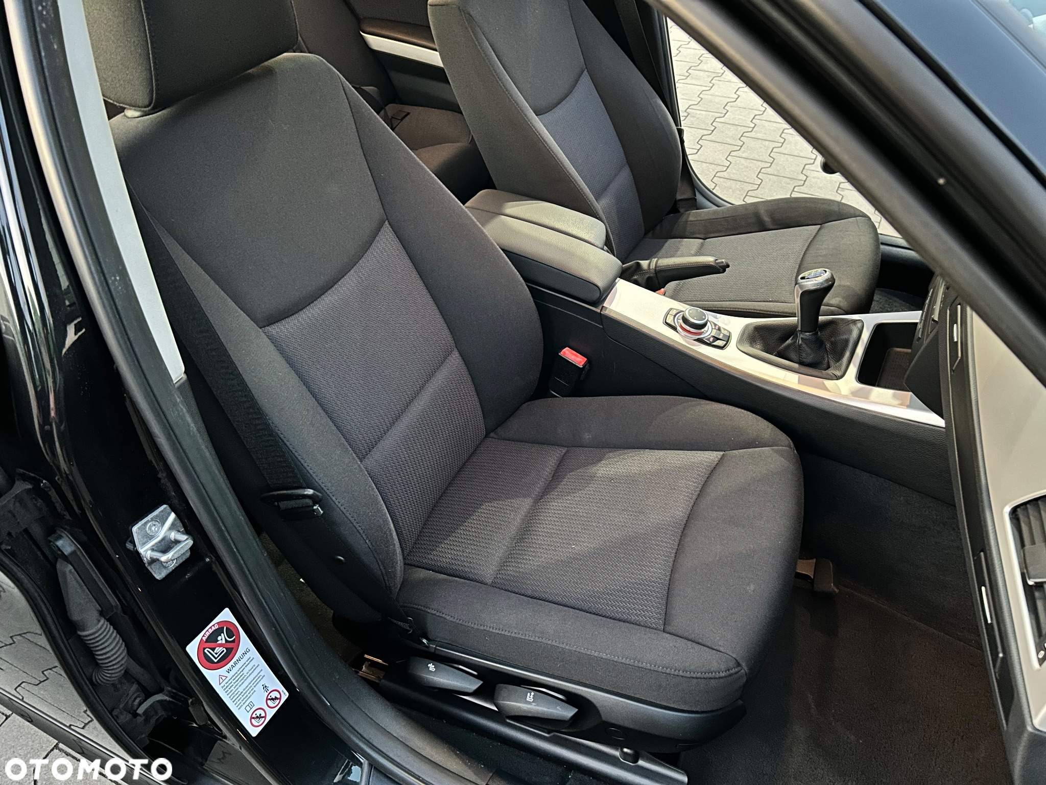 BMW Seria 3 320d DPF Touring - 15