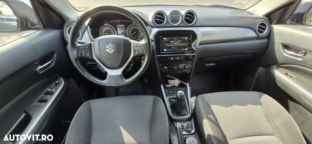 Suzuki Vitara - 6