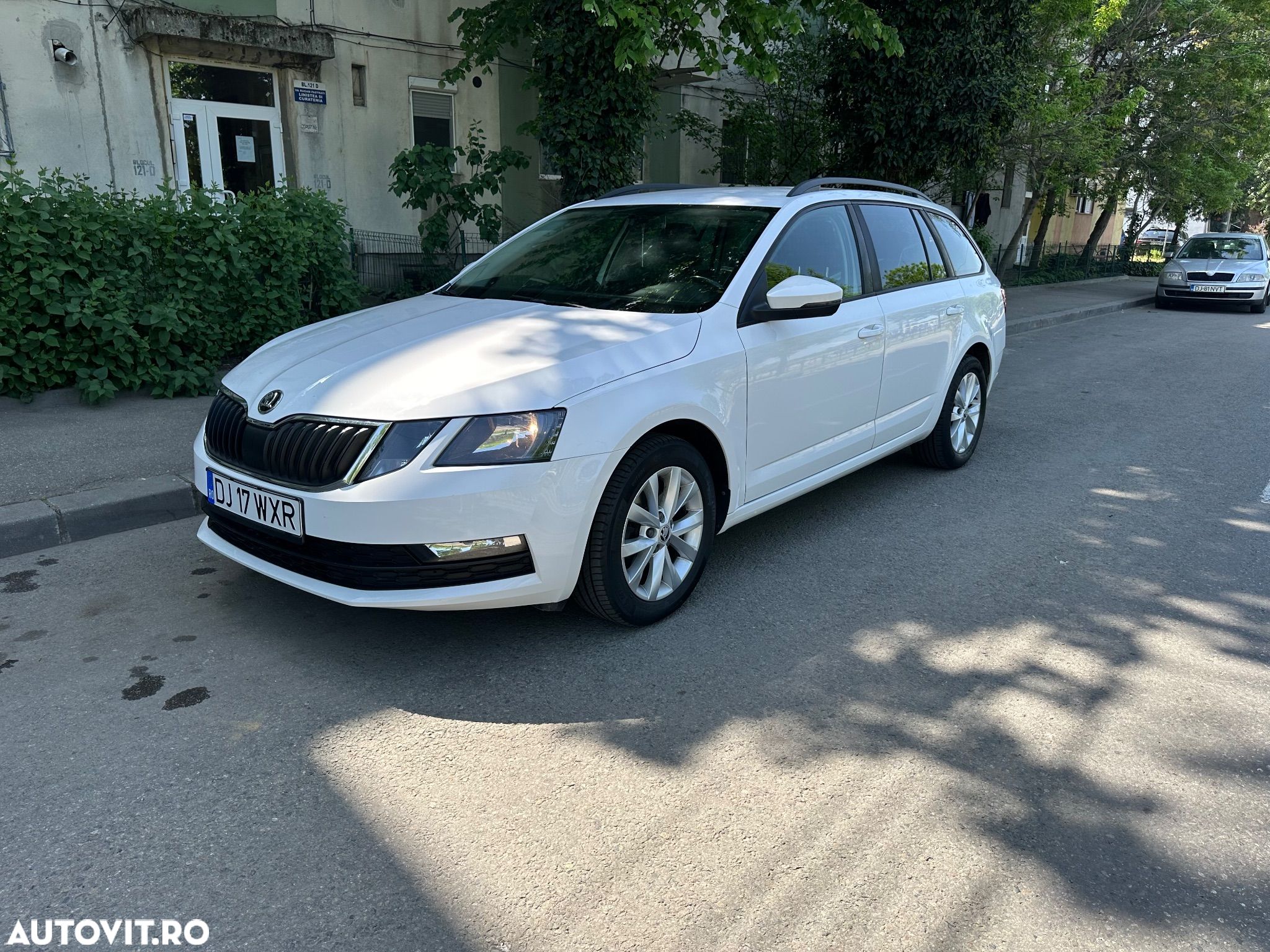 Skoda Octavia 1.6 TDI Active - 1