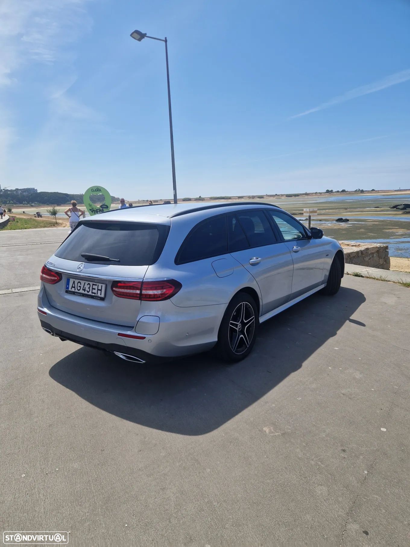 Mercedes-Benz E 300 de AMG Line - 1