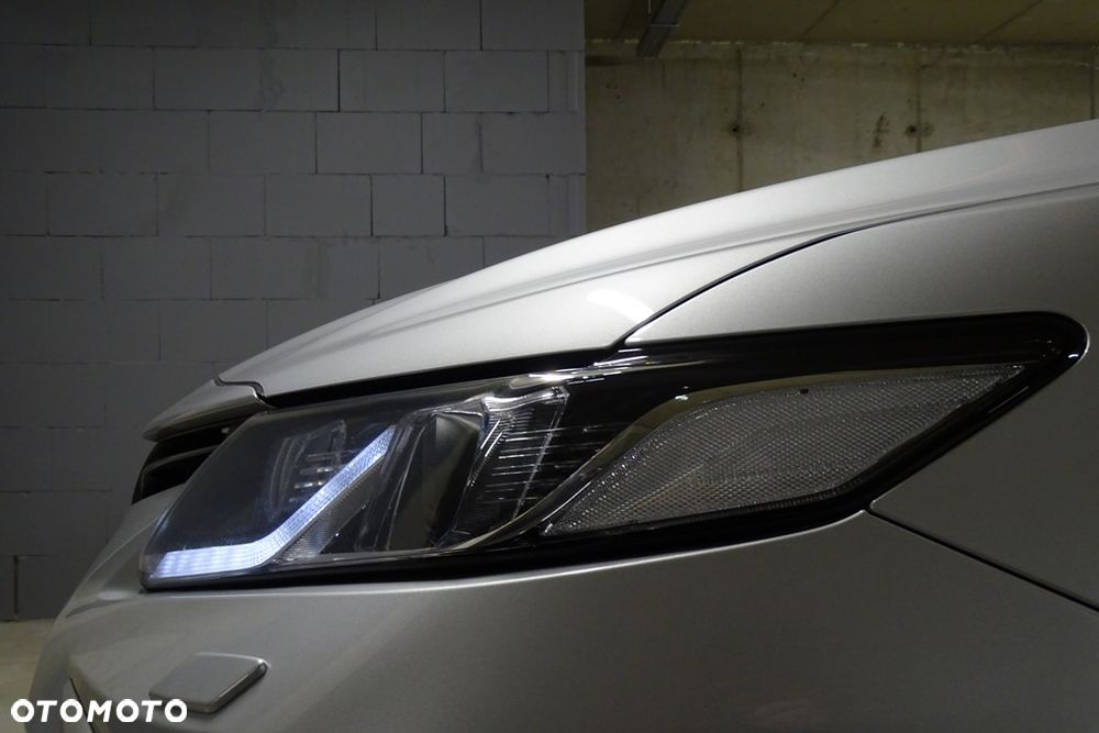 Toyota Camry 2.5 Hybrid Comfort CVT - 15