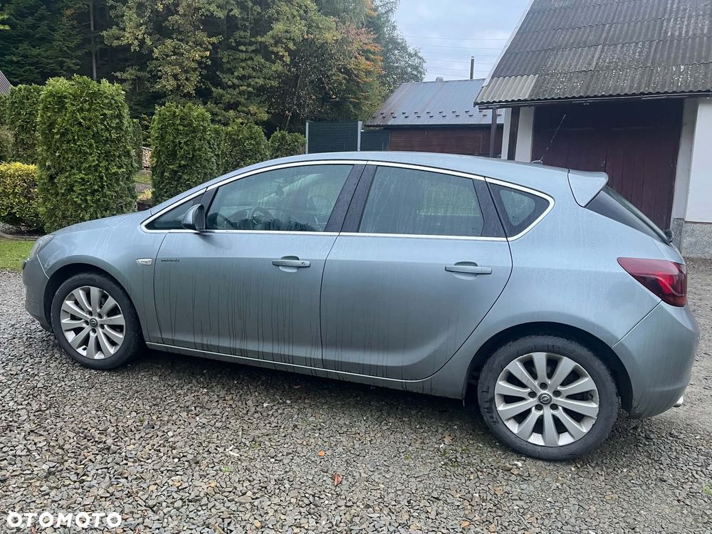 Opel Astra - 2