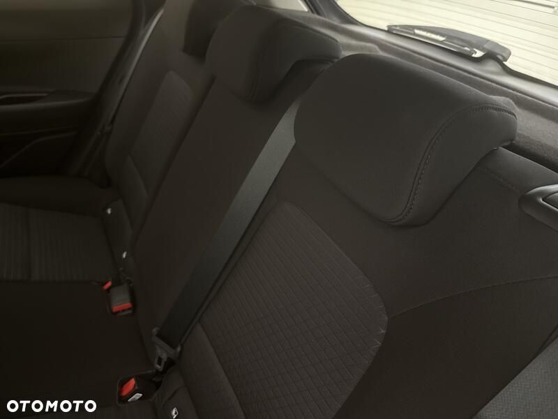 Hyundai i20 - 19