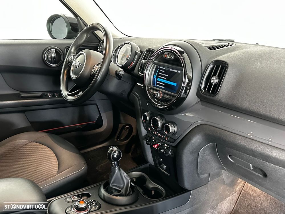 MINI Countryman One - 25