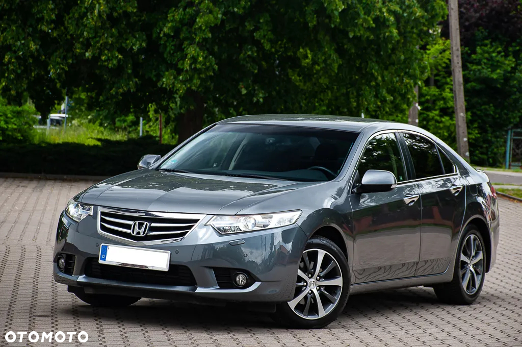 Honda Accord 2.0 Executive - 8