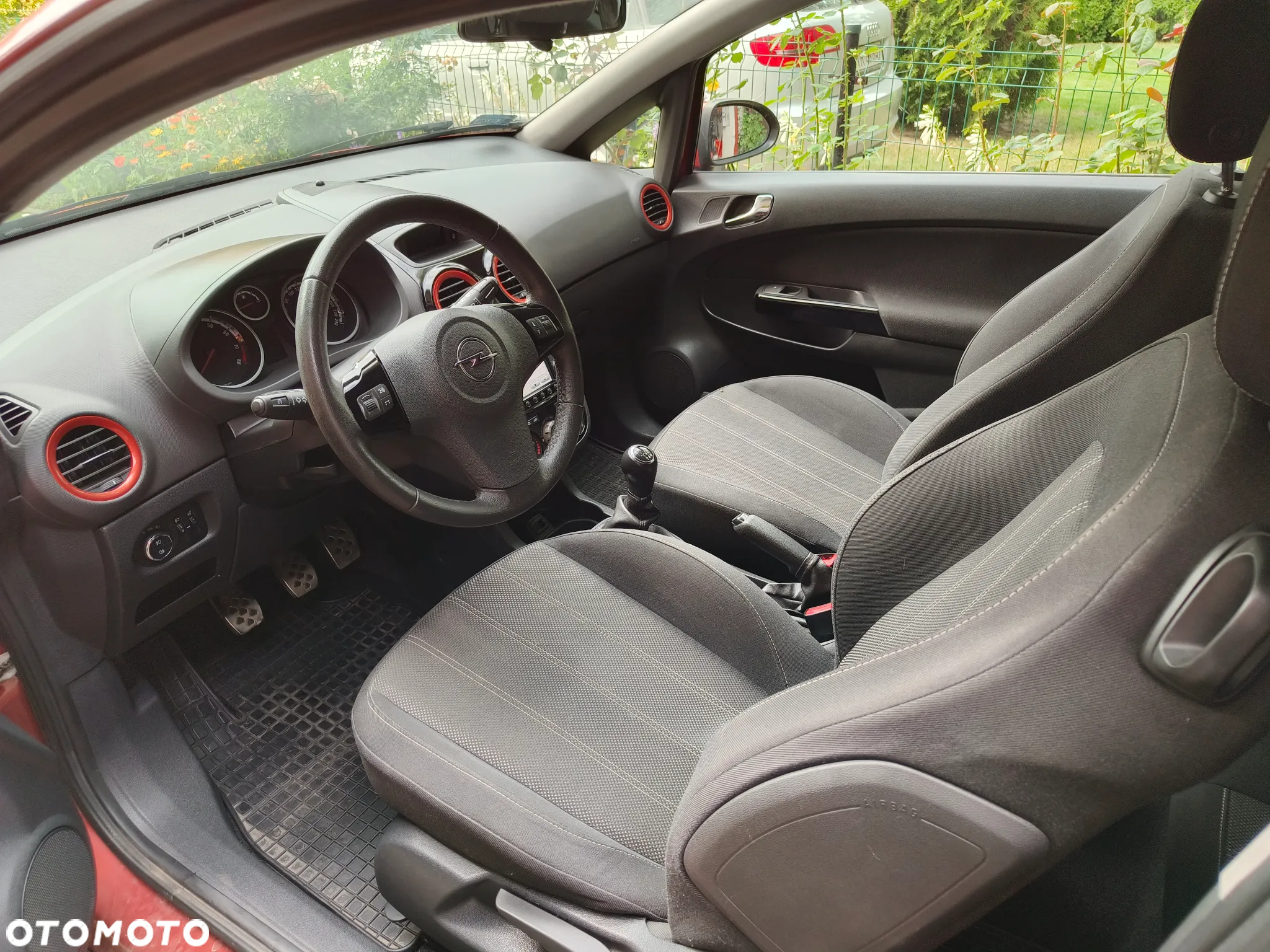 Opel Corsa 1.6T GSI - 3
