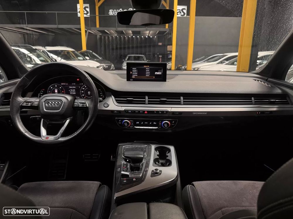 Audi Q7 3.0 TDI quattro S-line Tiptronic 7L - 13
