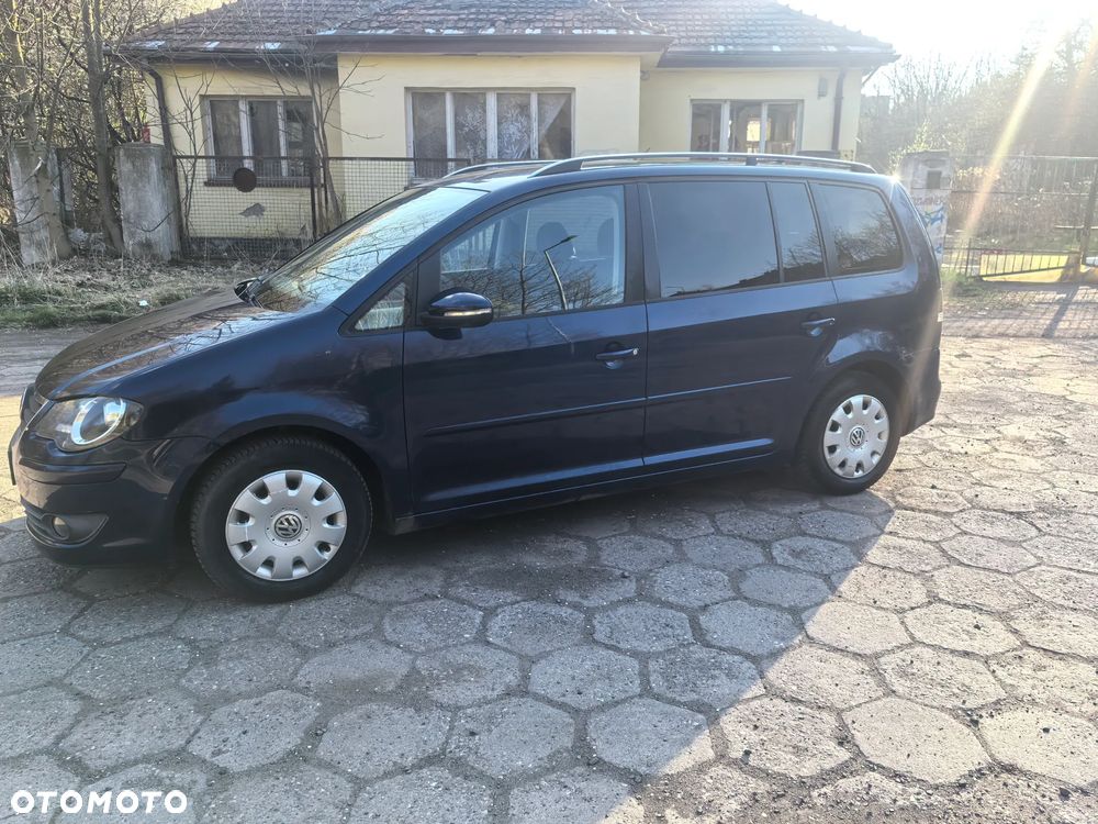 Volkswagen Touran 1.4 TSI STYLE - 9