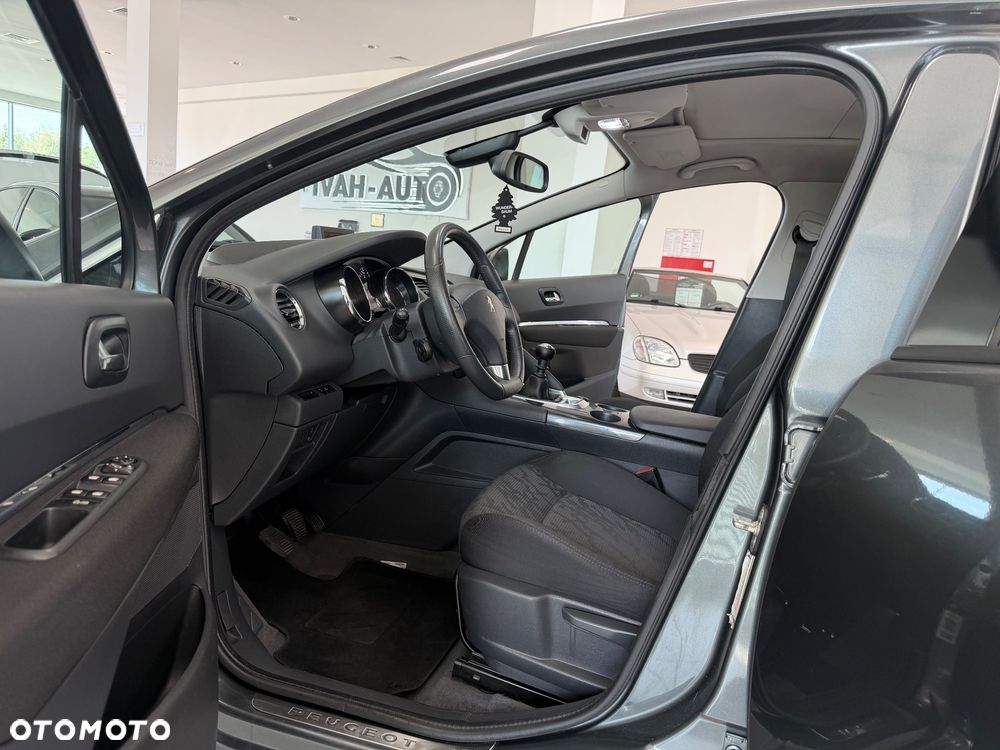 Peugeot 3008 1.6 HDi Active - 16