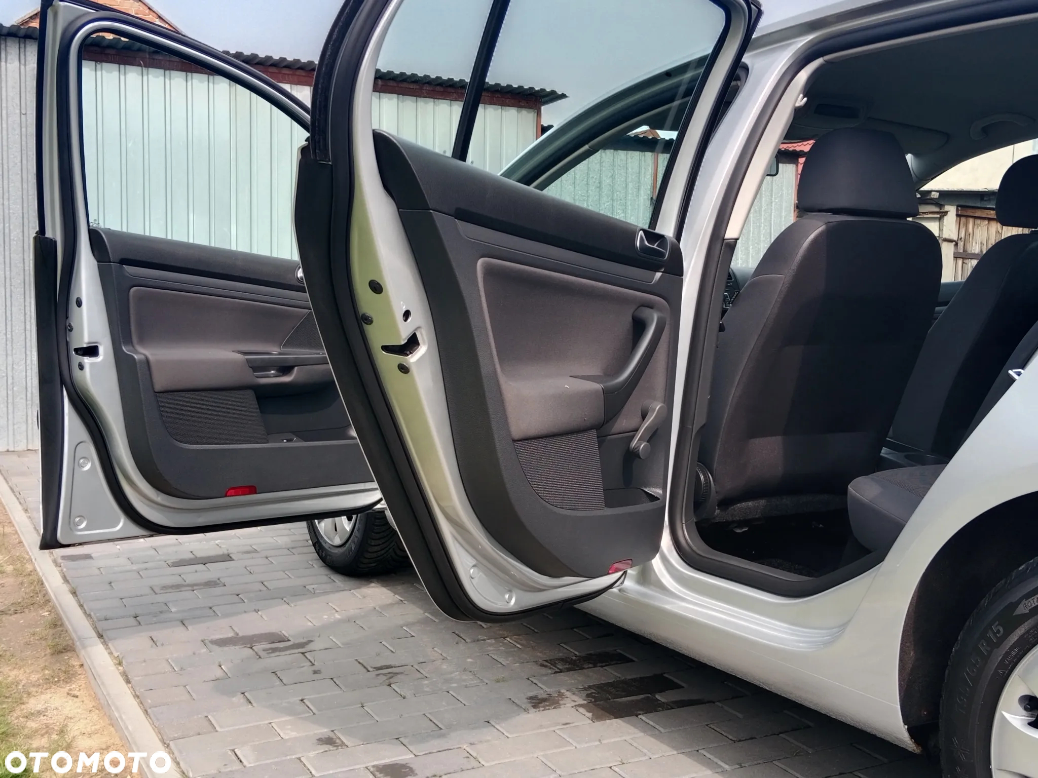 Volkswagen Golf - 9