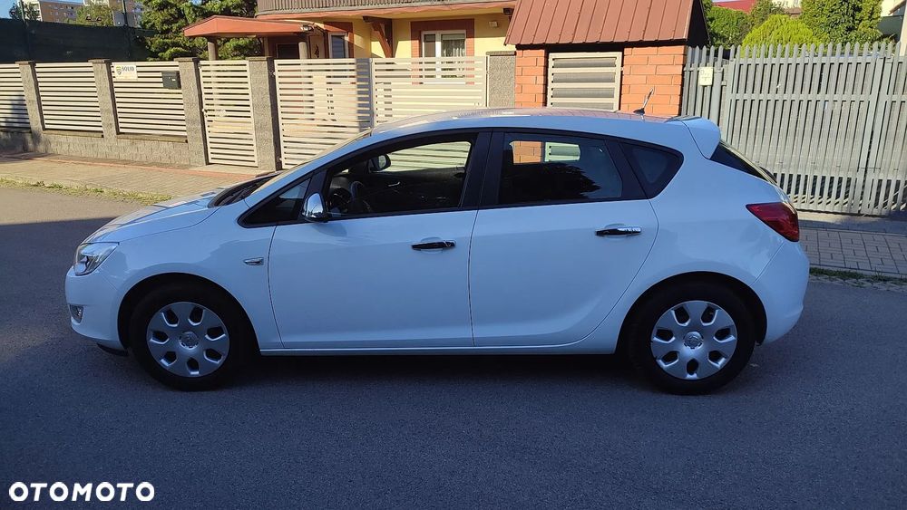 Opel Astra 1.6 Color Edition - 29