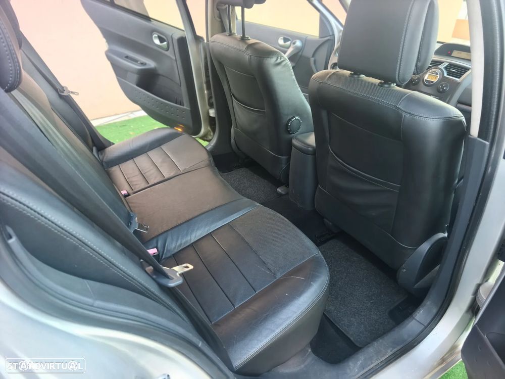 Renault Mégane Break 1.5 dCi SE Exclusive - 12