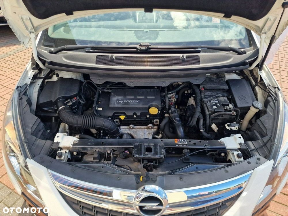 Opel Zafira Tourer 1.4 Turbo drive - 35