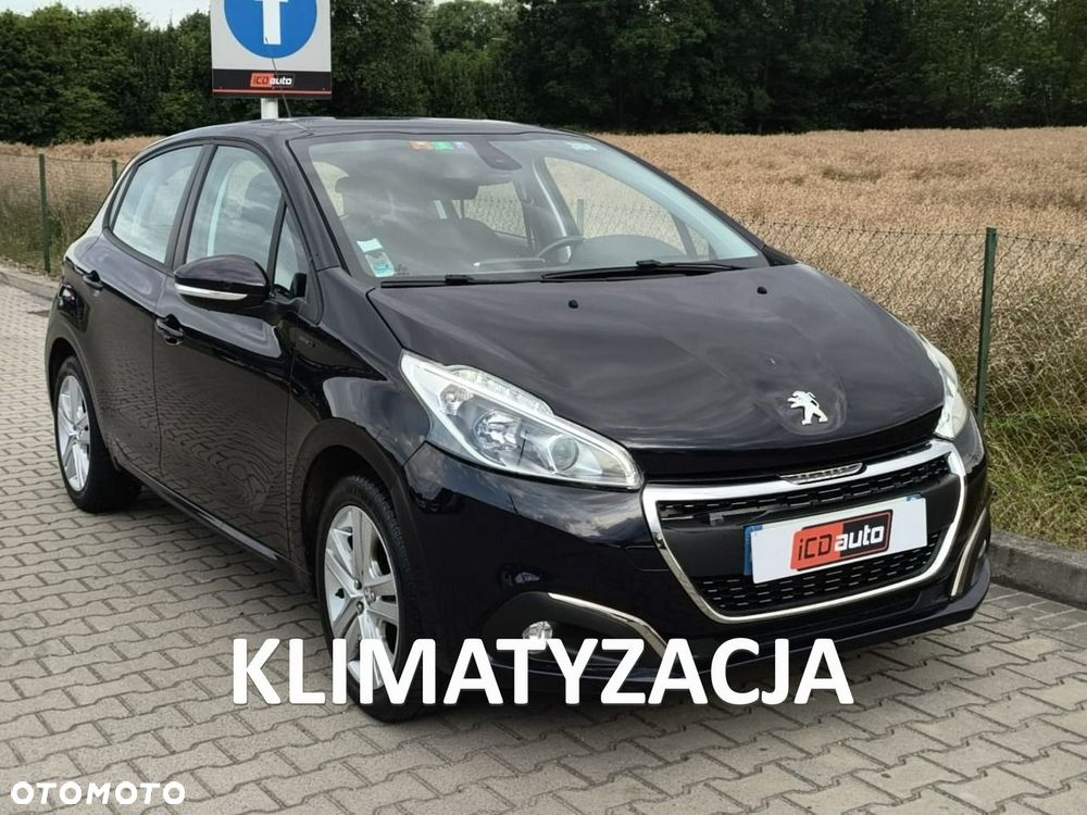 Peugeot 208 - 1