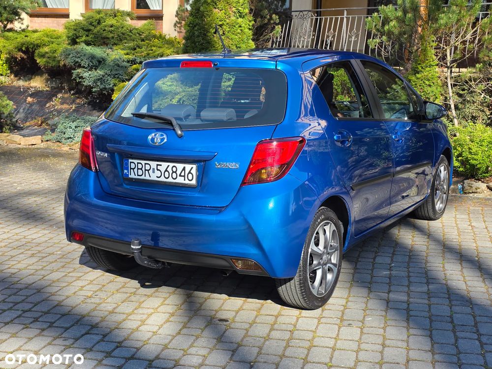 Toyota Yaris 1.33 VVT-i Executive - 32