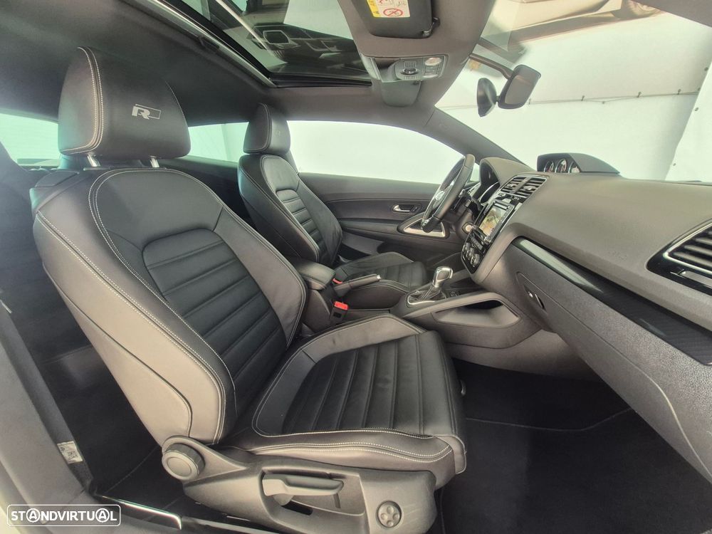 VW Scirocco 2.0 TDI Sport DSG - 29