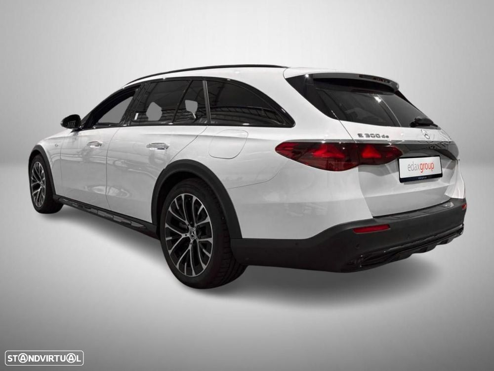 Mercedes-Benz E 300 de 4Matic All-Terrain - 2