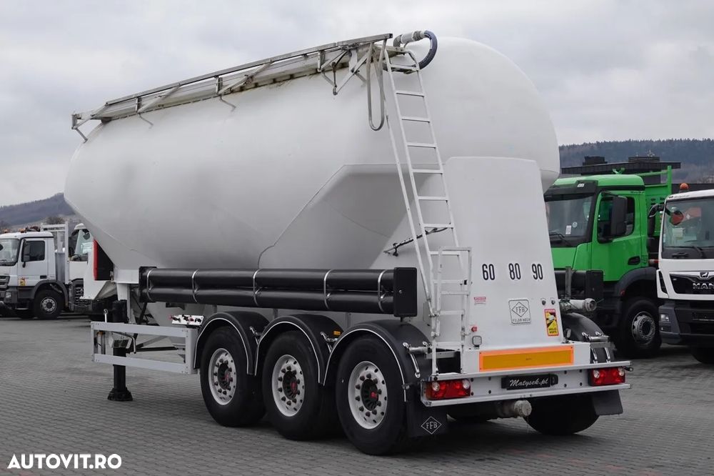 Feldbinder REMORCĂ DE CIMENT / 2 COMPARTAMENTE / 37.000 L / SILOS / PENTRU MATERIALE VRAC / AXIE DE RIFAT / SAF / JANTE DE ALIE - 4