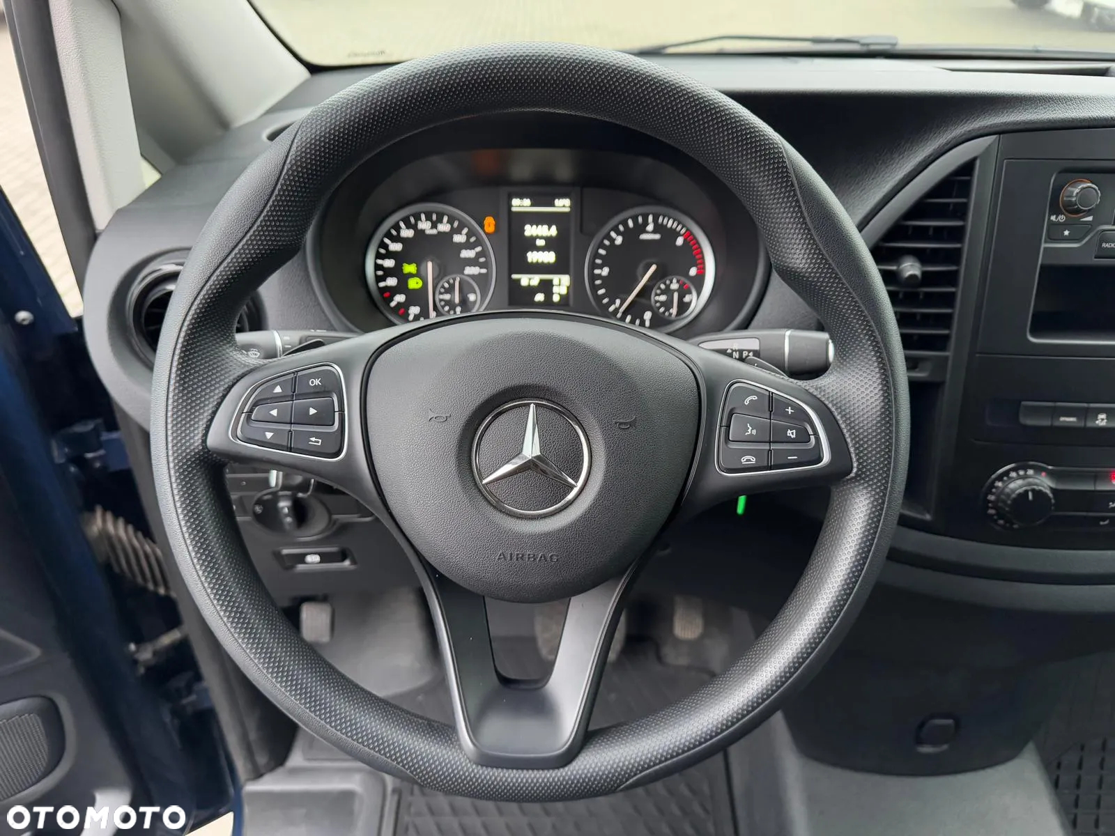 Mercedes-Benz VITO - 16