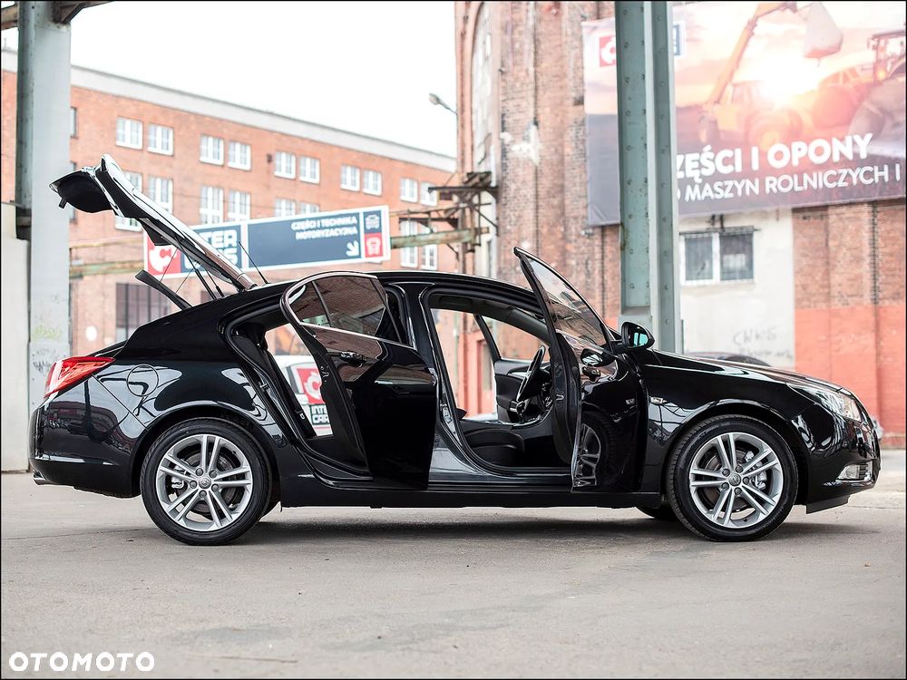 Opel Insignia - 12