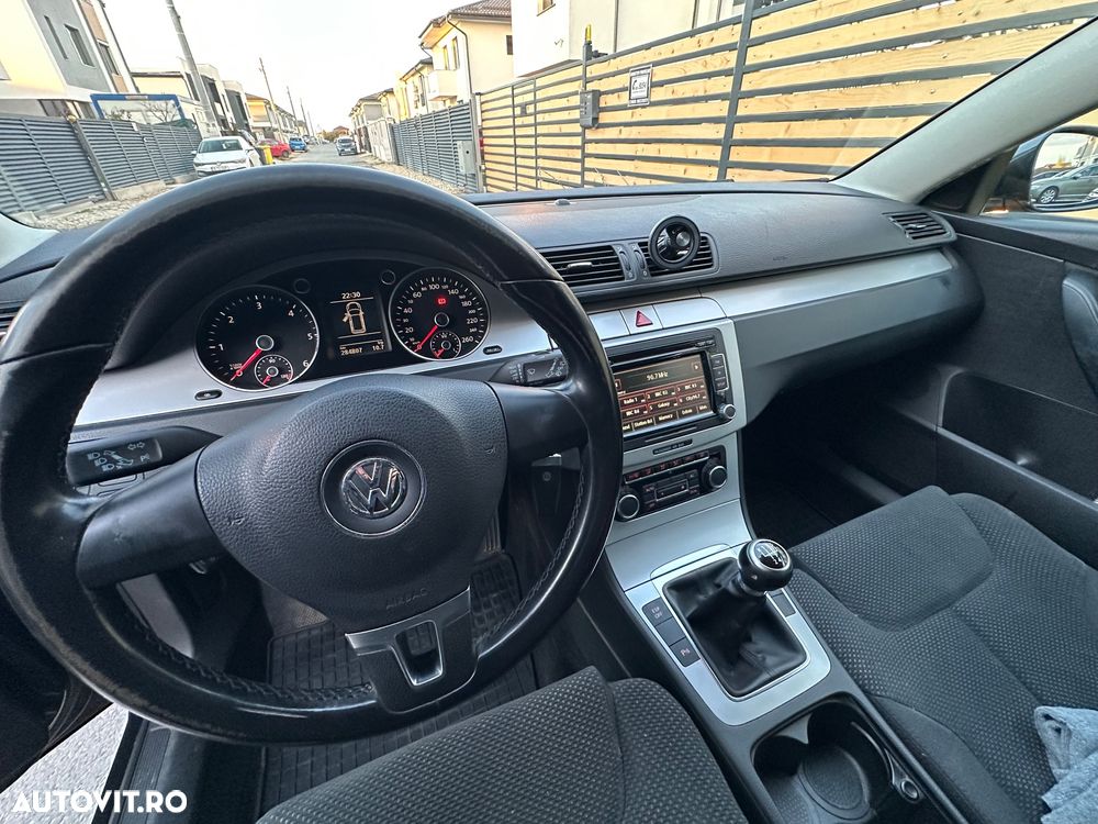 Volkswagen Passat 1.6 TDI DPF BlueMotion Technology Comfortline - 7