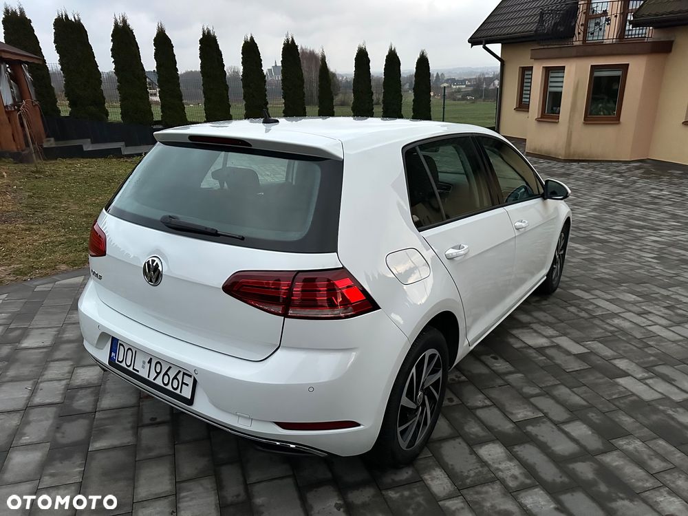 Volkswagen Golf 1.0 TSI Comfortline - 4