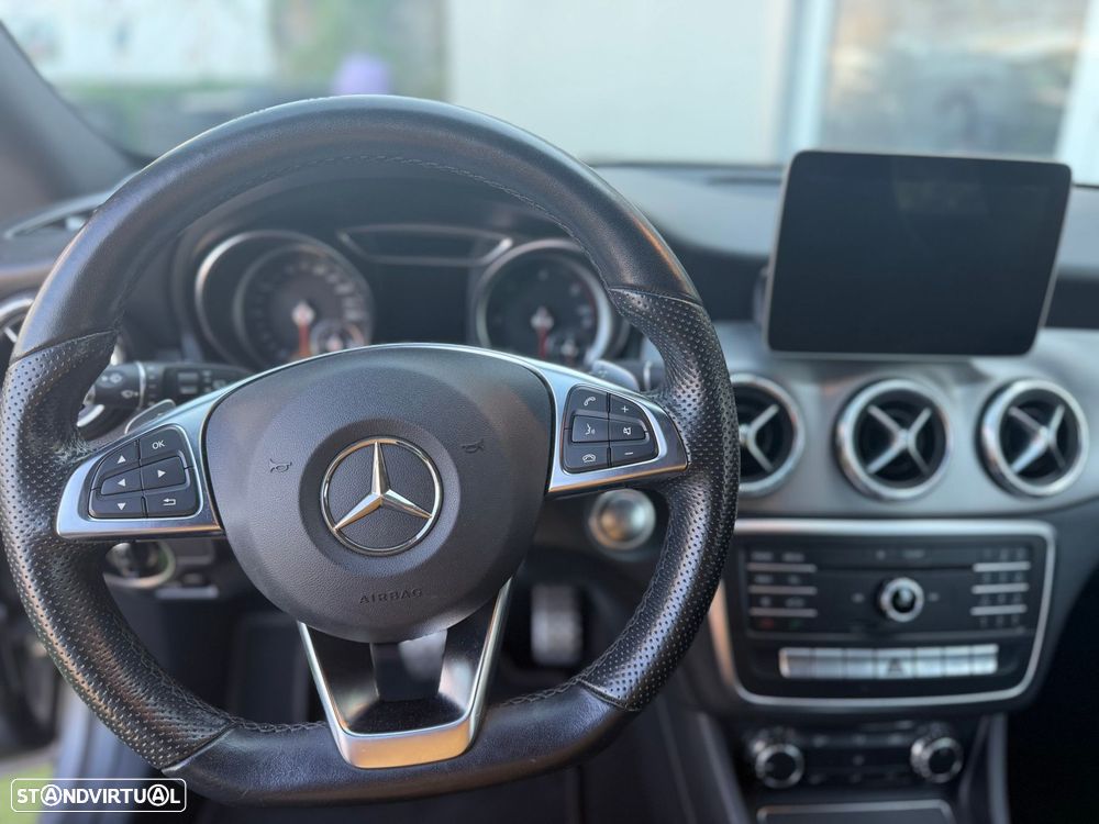 Mercedes-Benz CLA 200 d Shooting Brake AMG Line Aut. — fotografia 17
