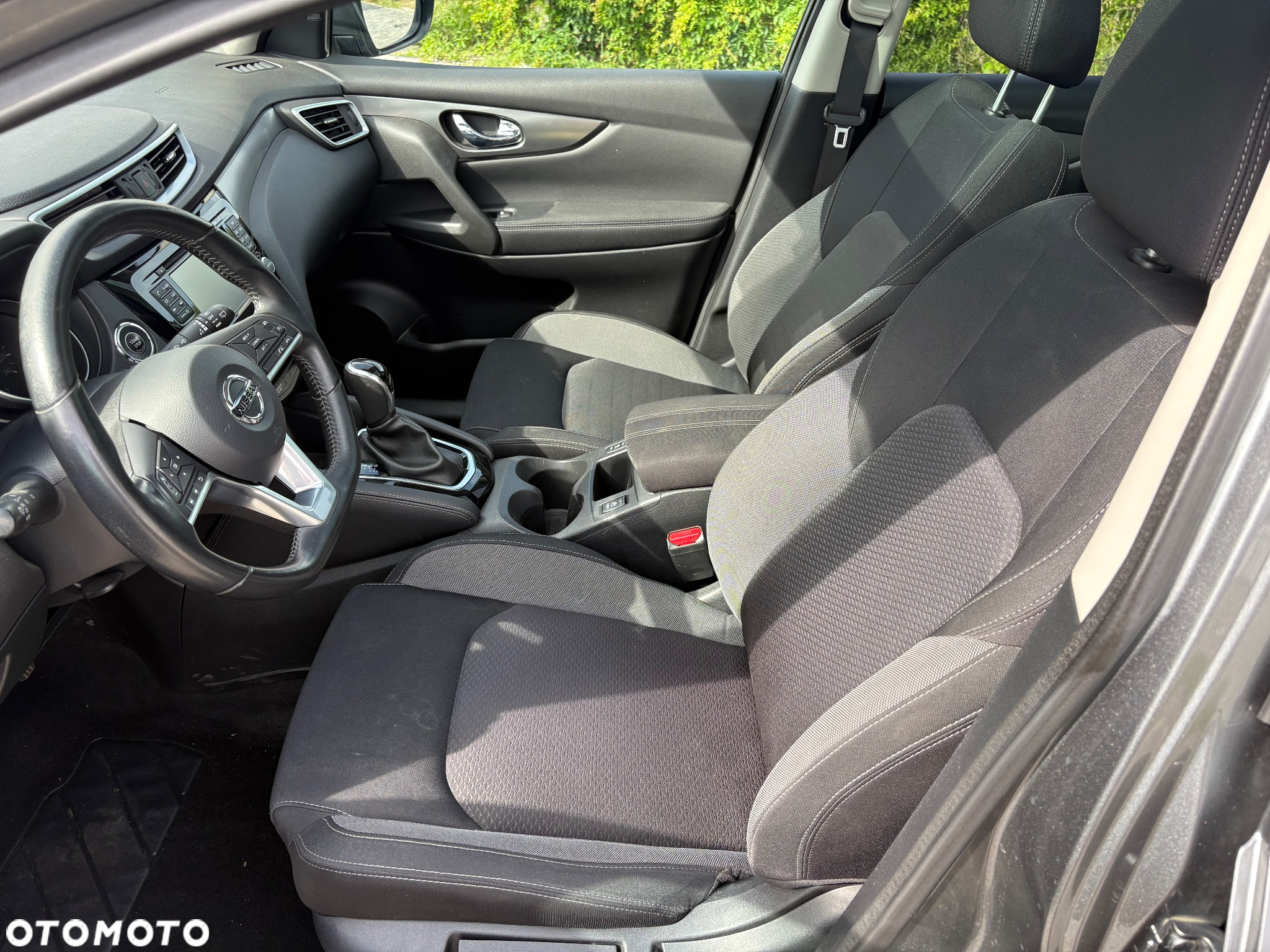 Nissan Qashqai 1.6 dCi Xtronic N-Connecta - 15
