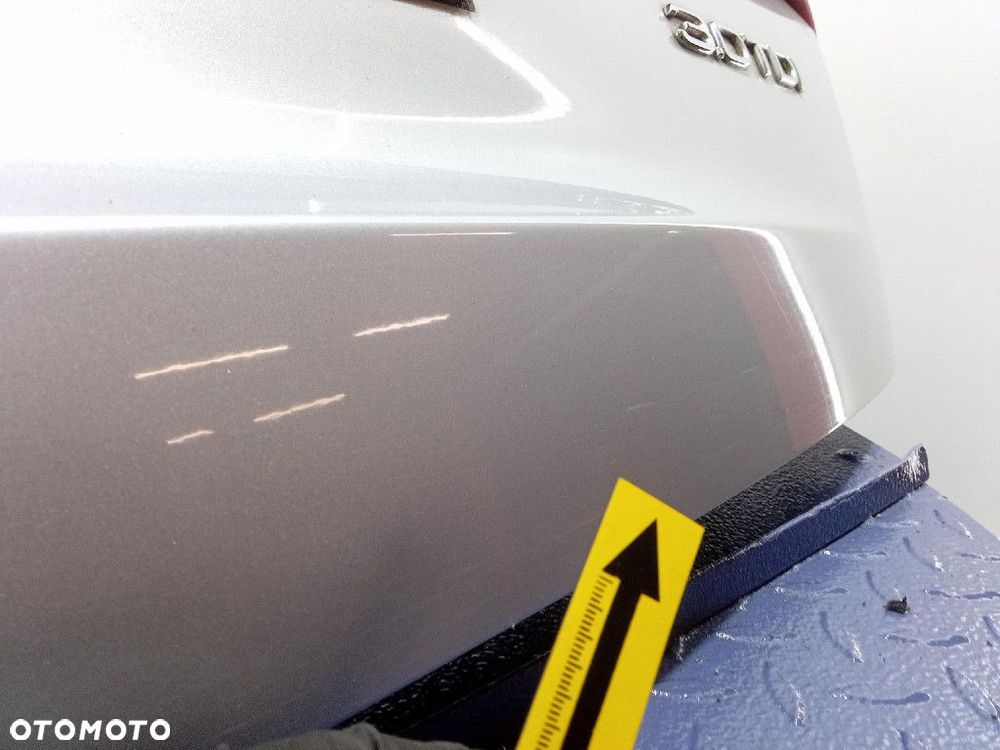 AUDI Q5 I 8R 08- TYLNA KLAPA BAGAŻNIKA  UK LX7W - 11