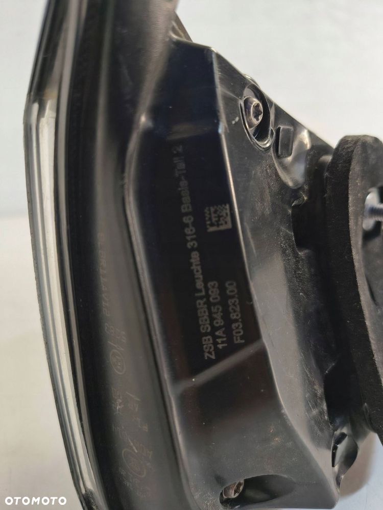 blenda klapy bagażnika vw id4 id.4 led eu - 16