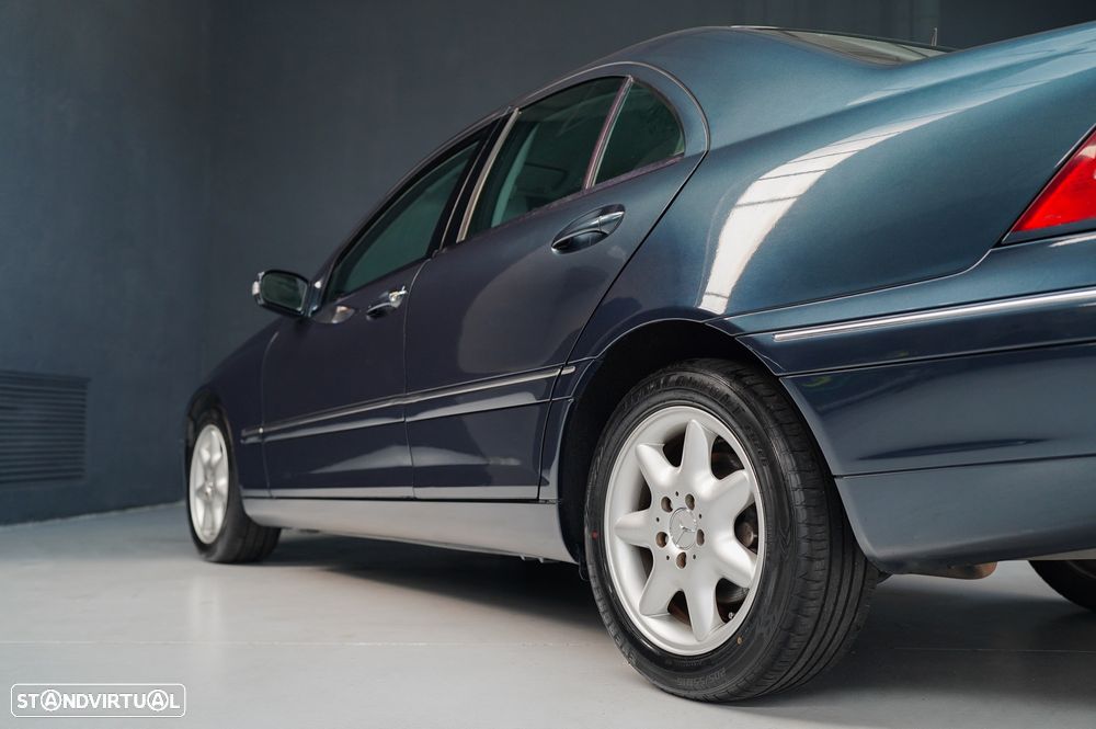 Mercedes-Benz C 220 - 26