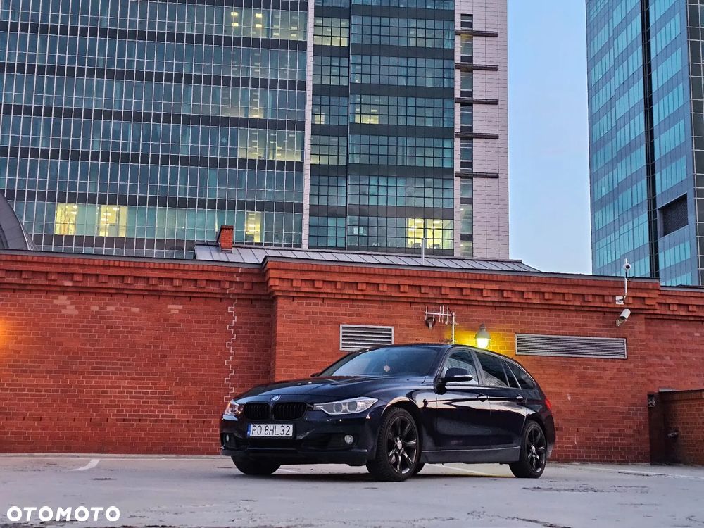 BMW Seria 3 328i - 1