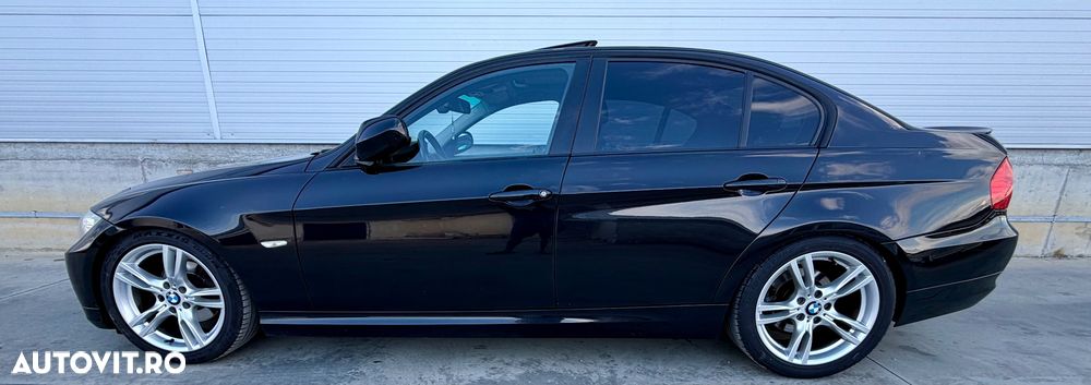 BMW Seria 3 320d DPF Aut. Edition Sport - 30