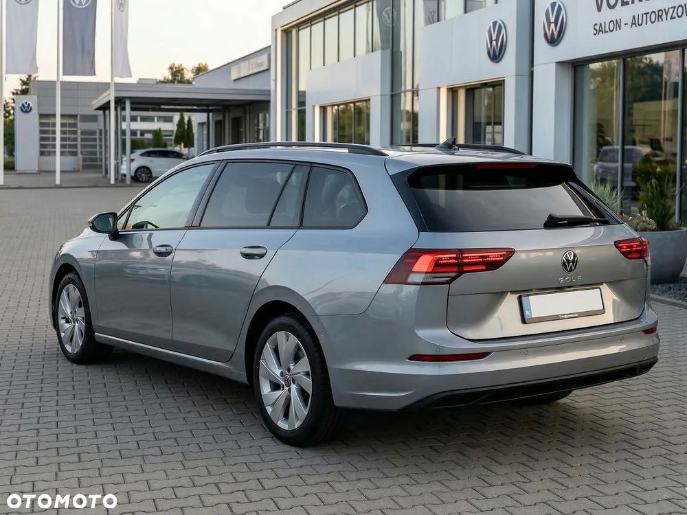 Volkswagen Golf 1.5 eTSI mHEV Life DSG - 3