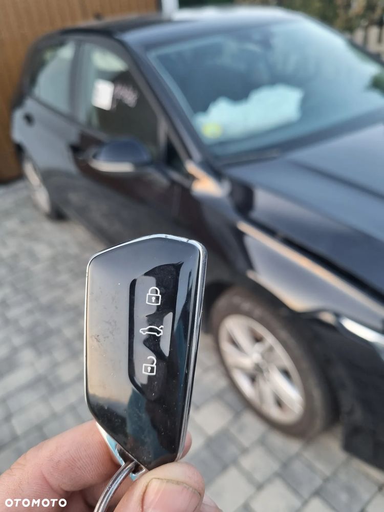 Volkswagen Golf 2.0 TDI Style - 24