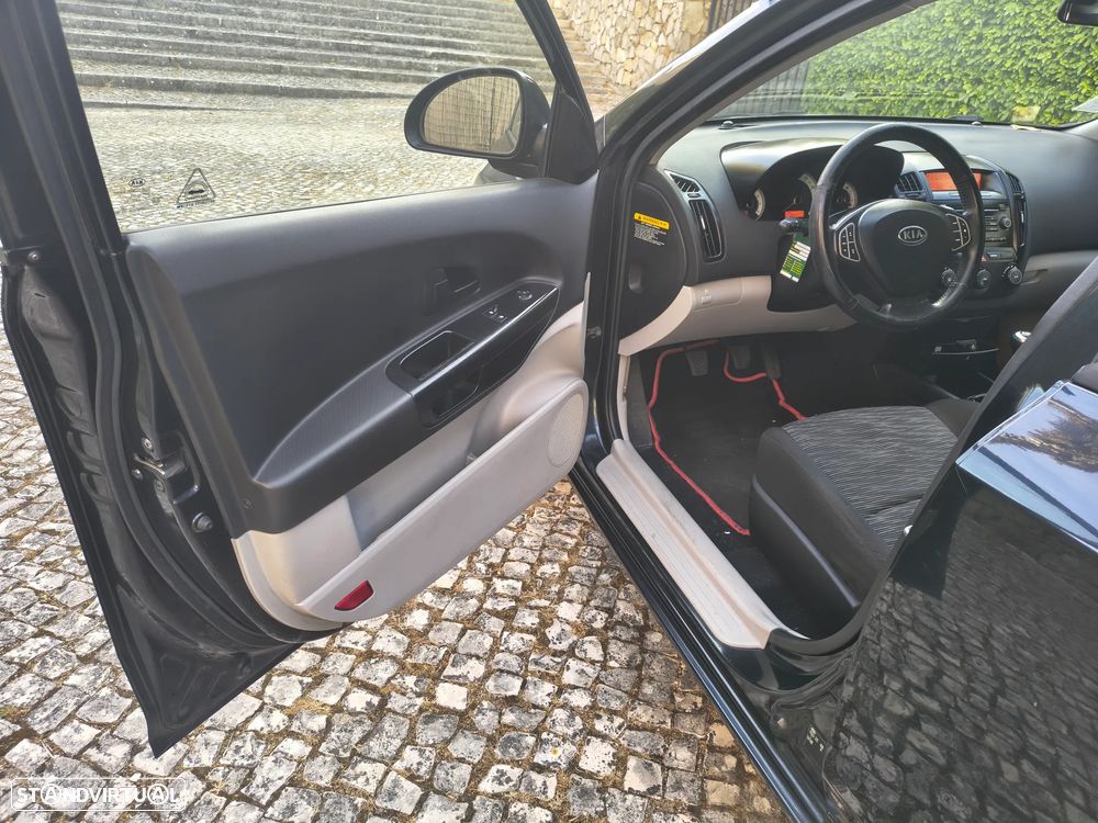 Kia Ceed SW 1.4 CVVT LX - 18