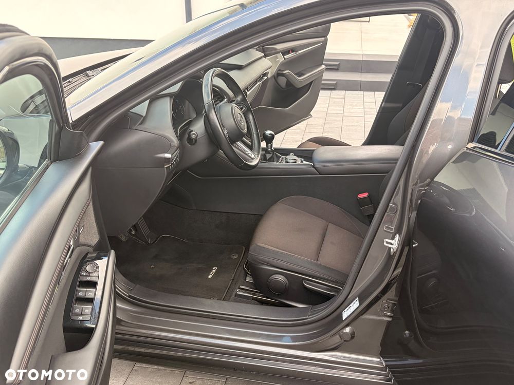 Mazda 3 2.0 mHEV Hikari - 19