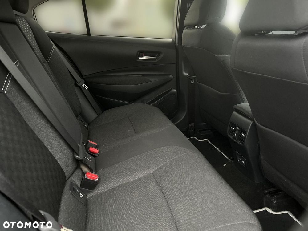 Toyota Corolla 1.8 Hybrid Style - 17