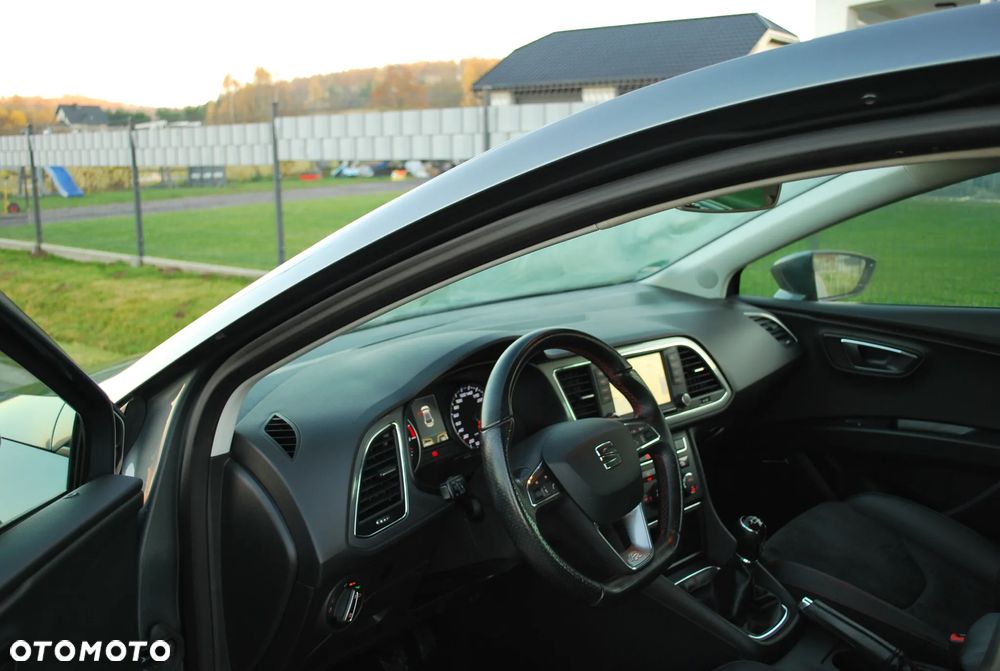 Seat Leon 2.0 TDI DPF FR Black Matt Edition - 20