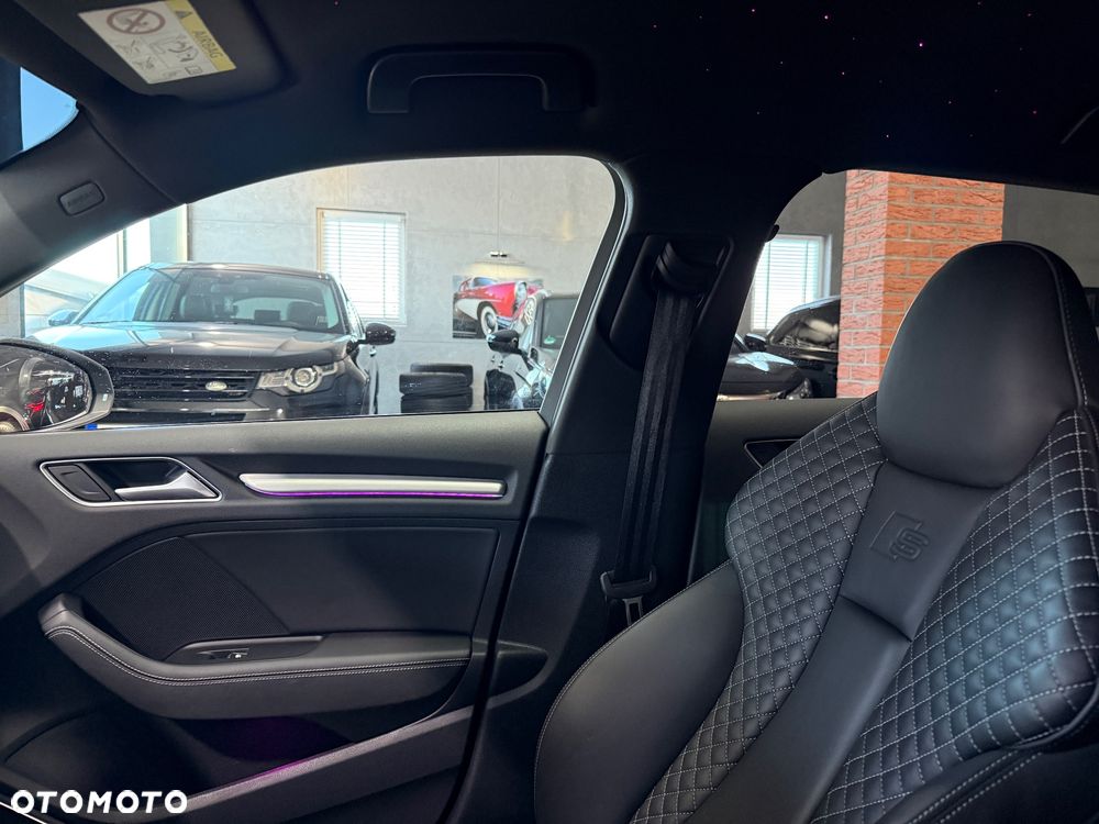 Audi S3 Sportback S tronic - 32
