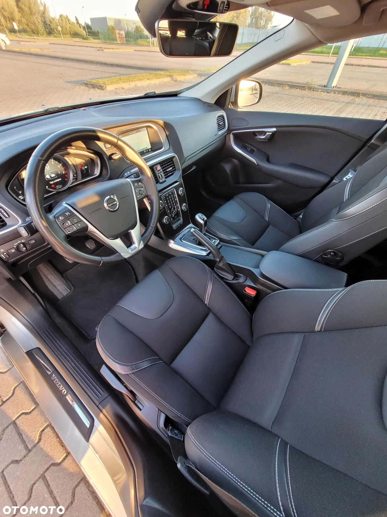 Volvo V40 T3 - 10